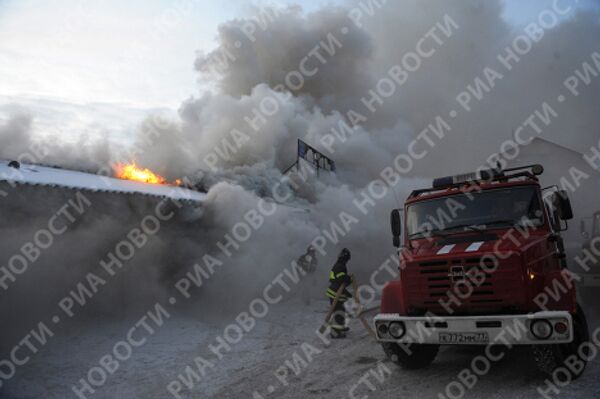 Пожар на рынке Пирогово в Подмосковье