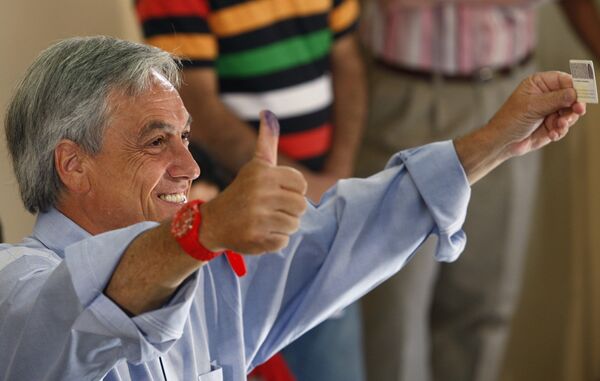 Кандидат на пост президента Чили от правой партии Национальное обновление Себастьян Пиньера