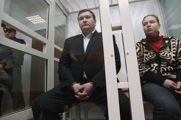 Владимир Гречушкин и Айрини-София Баская во время оглашения приговора в зале Московского областного суда