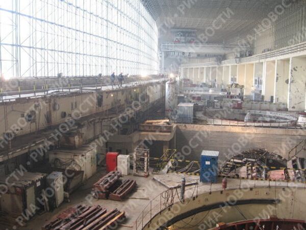 В восстановлении станции заняты более 1,2 тысячи человек.
