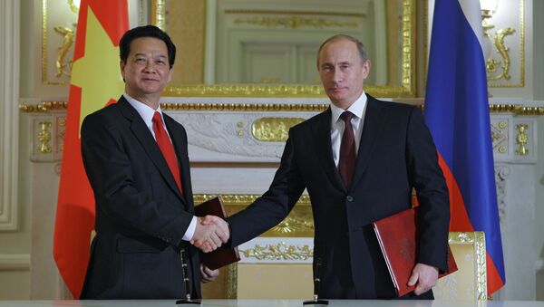 Подписание российско-вьетнамских совместных документов. Архивное фото