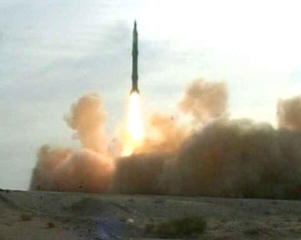 Запуск иранской твердотопливной ракеты Саджиль-2