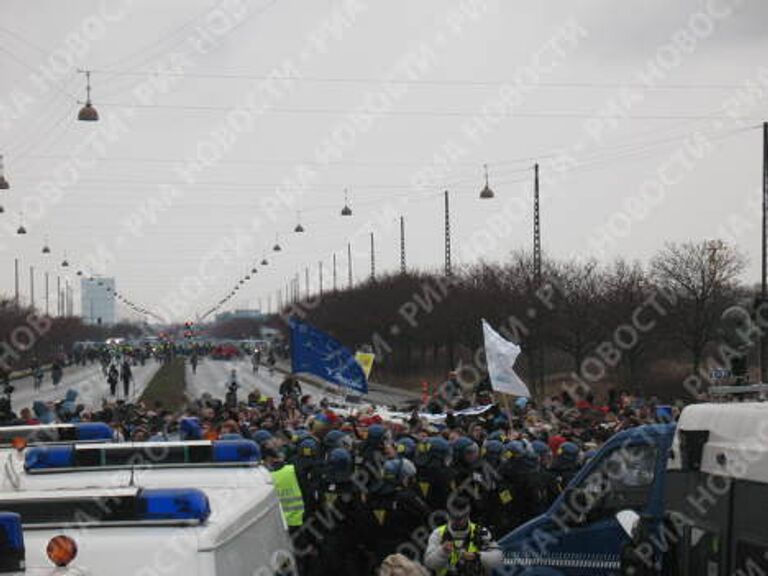 Попытка прорыва демонстрантов в здание климатической конференции ООН