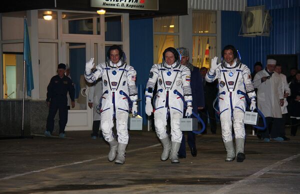 Новый экипаж на МКС перед стартом ПКК Союз ТМА-17