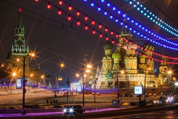 Вид с Большого Москворецкого моста на Красную площадь