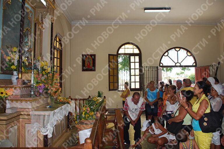 Тысячи кубинцев совершили паломничество к храму под Гаваной 