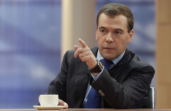 Медведев: за ситуацией на Северном Кавказе нужен особый пригляд
