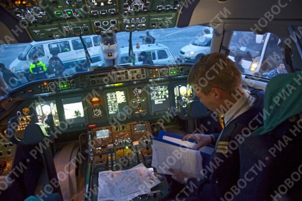 Первый пассажирский рейс реактивного самолета Ан-148