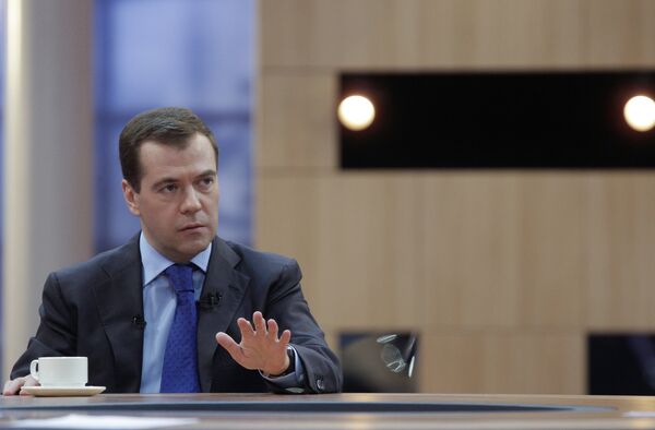 Закон о бесплатной юридической помощи вскоре представят Медведеву