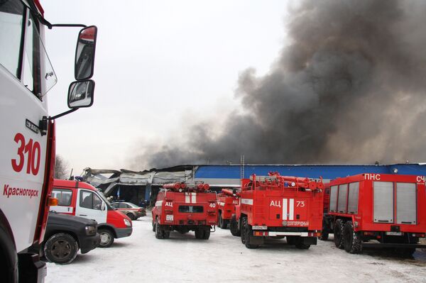 Железнодорожное депо горит в Твери