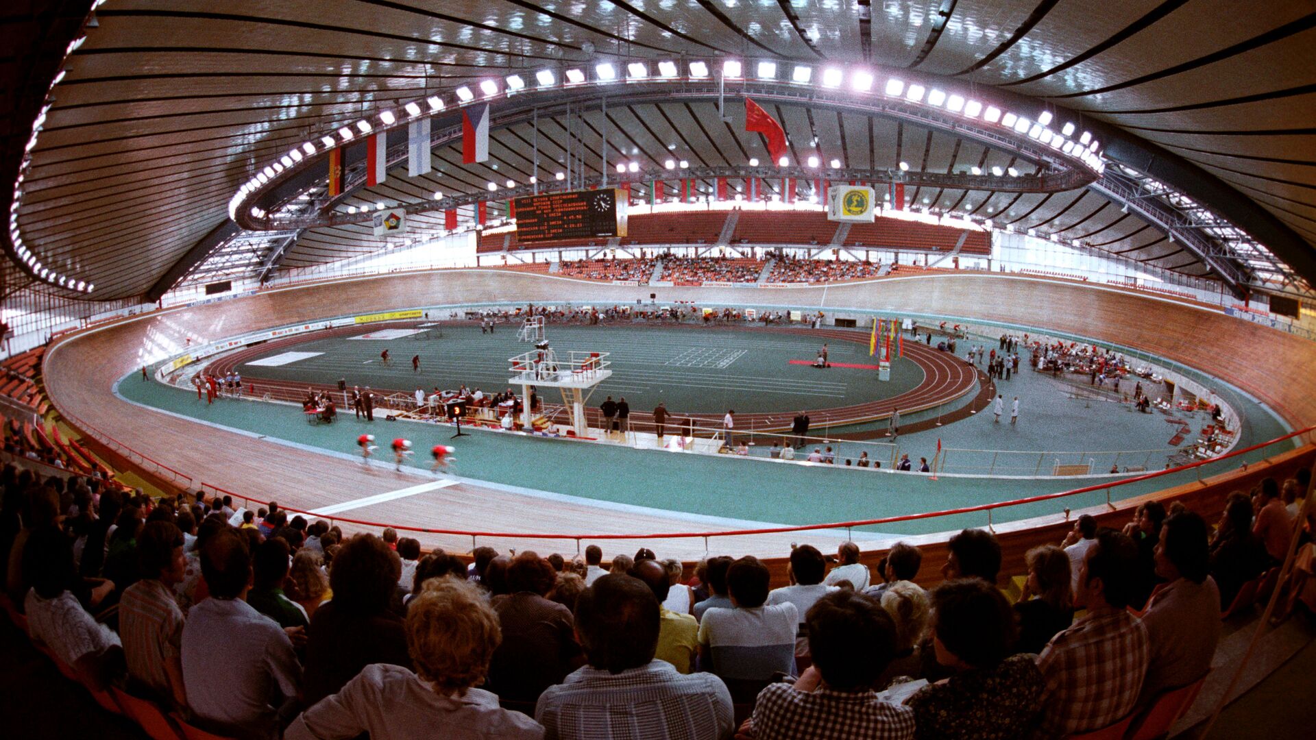 Велотрек в Крылатском. - РИА Новости, 1920, 24.02.2025