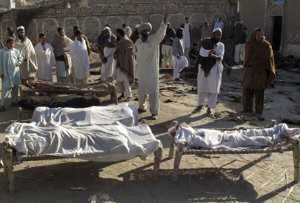 На месте теракта в пакистанском городе Лакки Марват