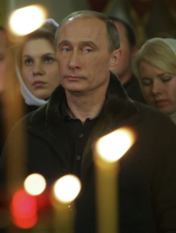 Владимир Путин на рождественской службе в Костроме