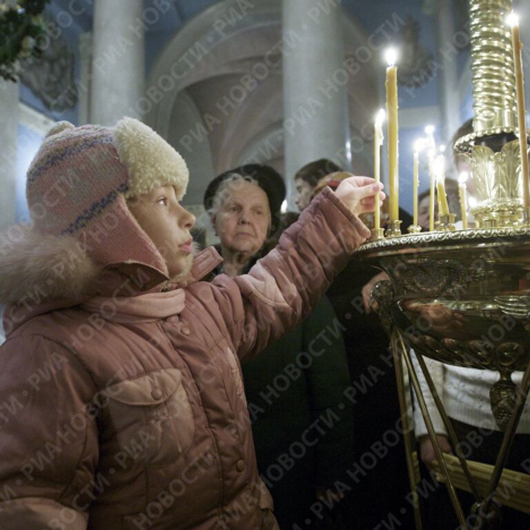 Рождественское богослужение в храме иконы Божией Матери Всех скорбящих Радость на Большой Ордынке