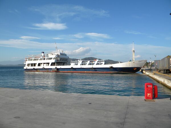 Грузовое судно Митридат, задержанное в Греции по подозрению в контрабанде