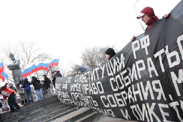 Несанкционированный митинг, во время которого был задержан фотограф РИА Новости Андрей Стенин. Архив