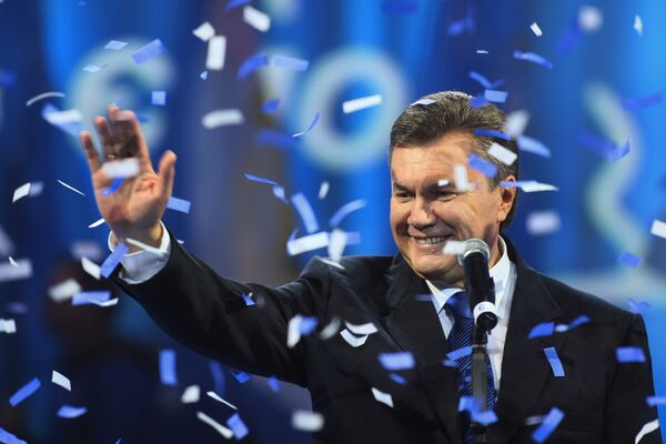 Янукович обещает, что при победе на выборах преодолеет кризис в 2010 г