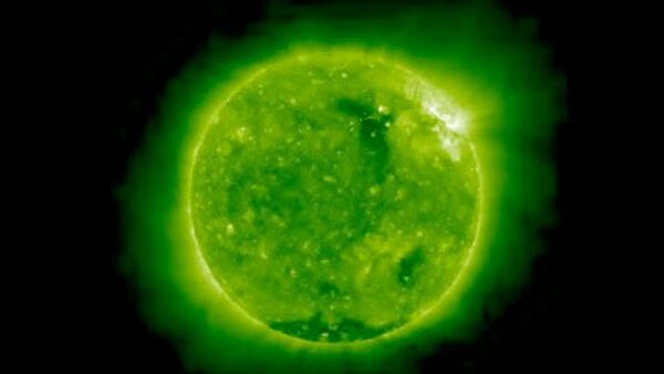 Снимок Солнца сделанный орбитальным телескопом обсерватории SOHO