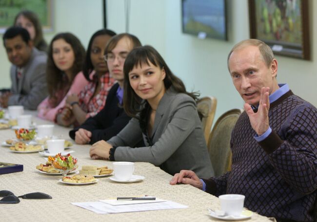 Премьер-министр В.Путин посетил Чувашский государственный университет