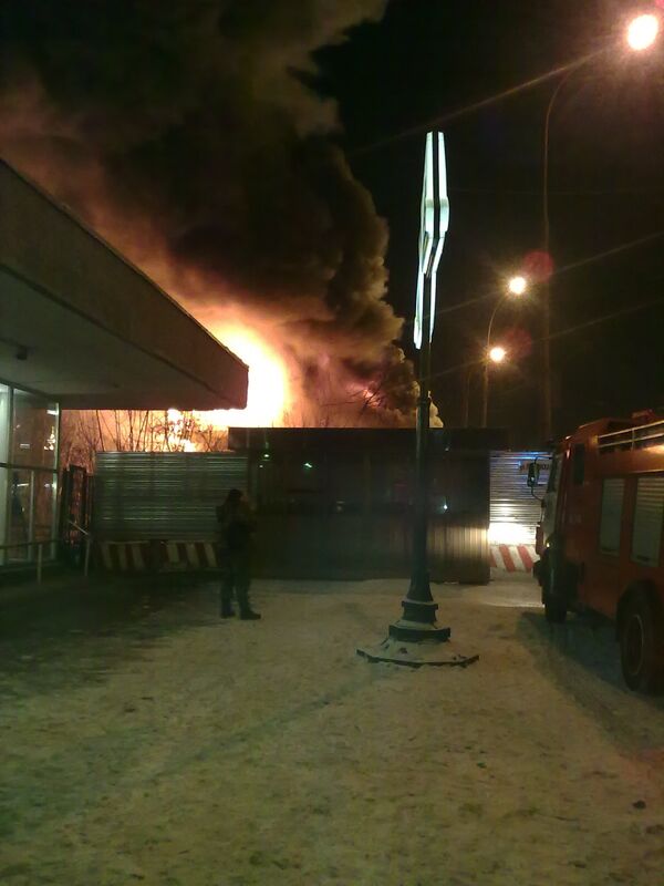 Пожар у метро Текстильщики в Москве