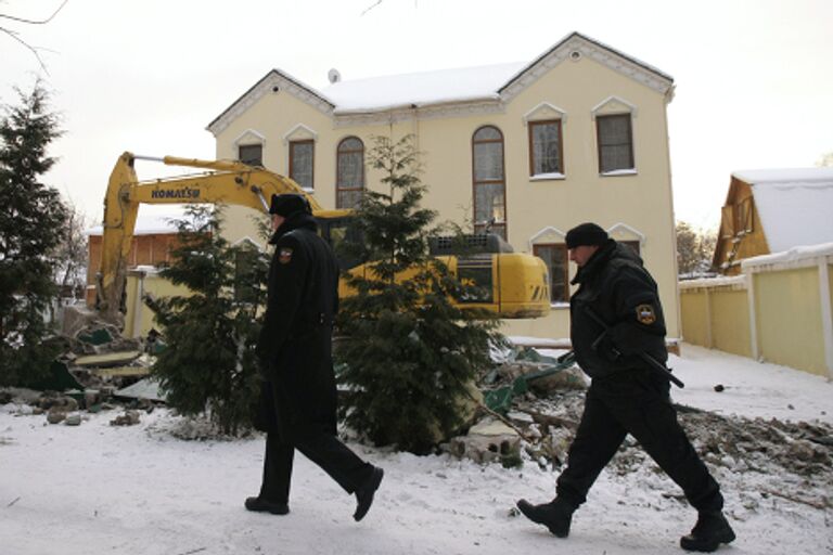 Снос частных домов в садовом товариществе Речник