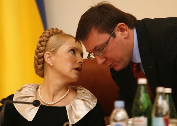 Премьер-министр Украины Юлия Тимошенко и министр внутренних дел Украины Юрий Луценко. Архив