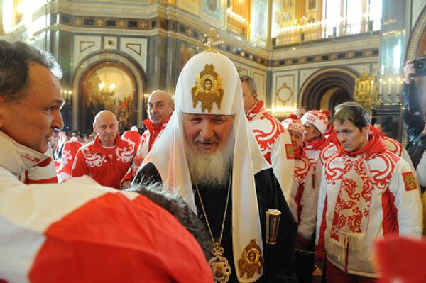 Патриарх Кирилл проводил российских олимпийцев в Ванкувер