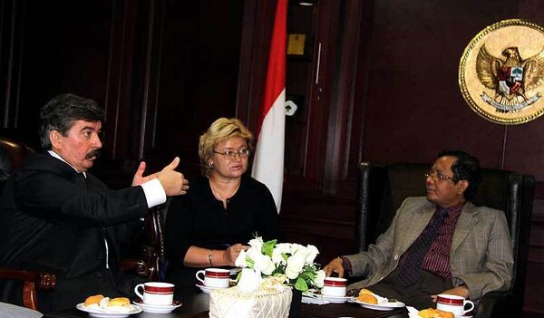 Встреча Сергея Шахрая с главой Конституционного суда Индонезии