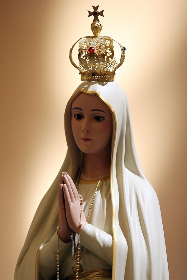 Чудотворную копия Фатимской статуи Девы Марии