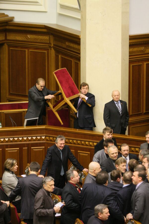 Депутаты на заседании Верховной Рады