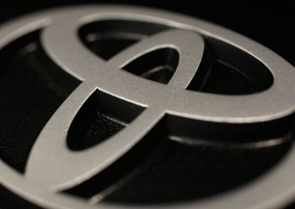 Массовый отзыв автомобилей Toyota из-за дефекта педали газа