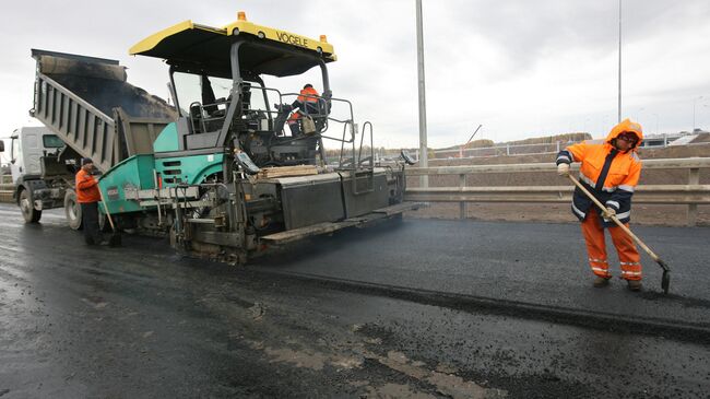 Строительство дороги. Архив