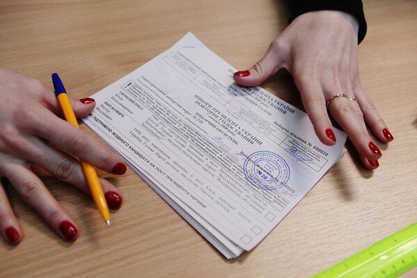 Голосование жителей Киева в день выборов президента Украины