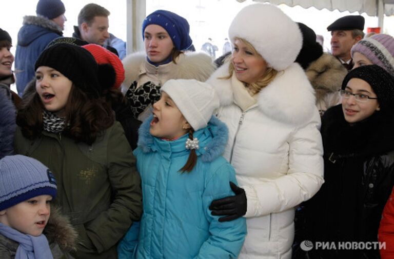 Светлана Медведева на празднике Веселая масленица в Подмосковье