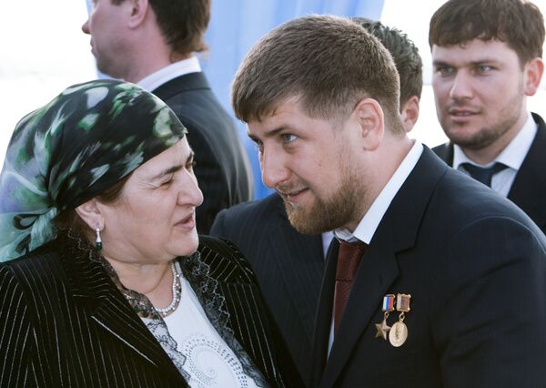 Президент Чечни Рамзан Кадыров с матерью
