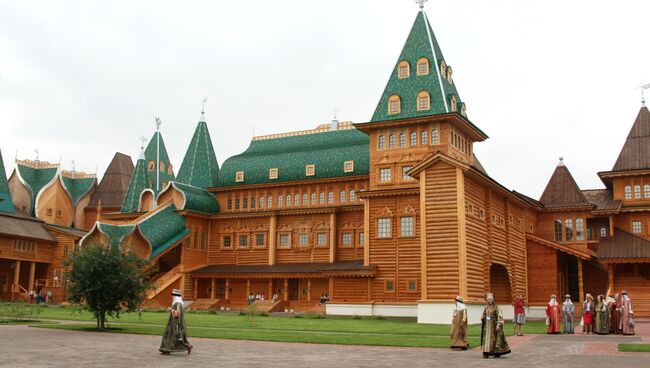 В музее-заповеднике Коломенское. Архив