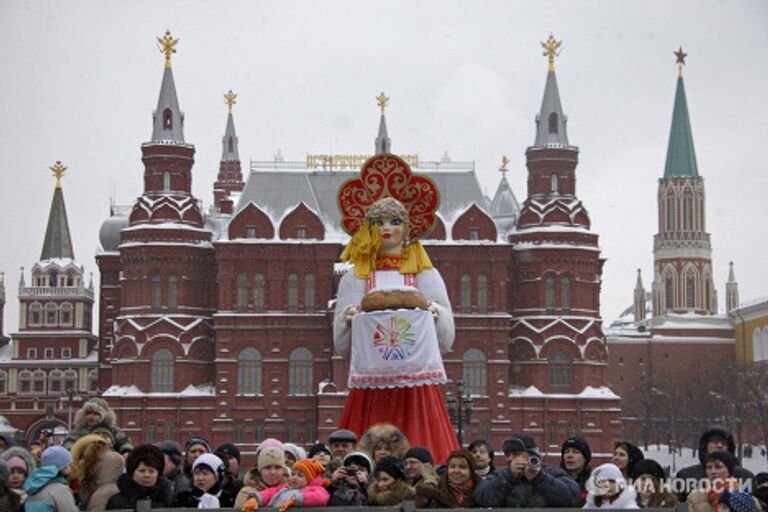 Масленичные гуляния в центре Москвы