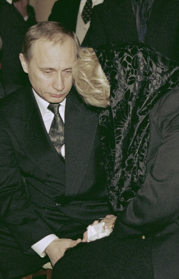 Владимир Путин на похоронах 