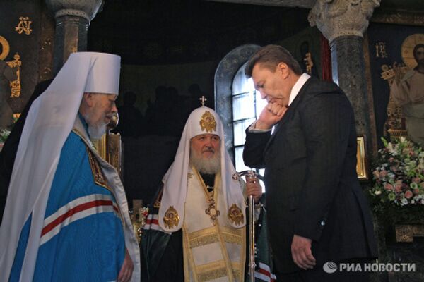 Патриарх Кирилл и митрополит Владимир отслужили литургию в честь инаугурации нового президента В.Януковича