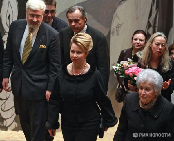 Супруга президент РФ С.Медведева побывала на выставке Пикассо. Москва в музее им. Пушкина