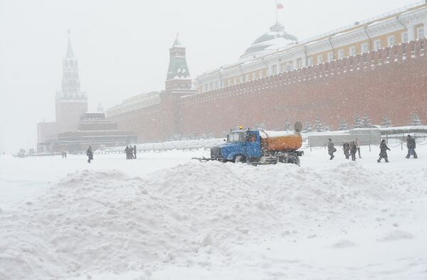Сильный снегопад в Москве. Архив
