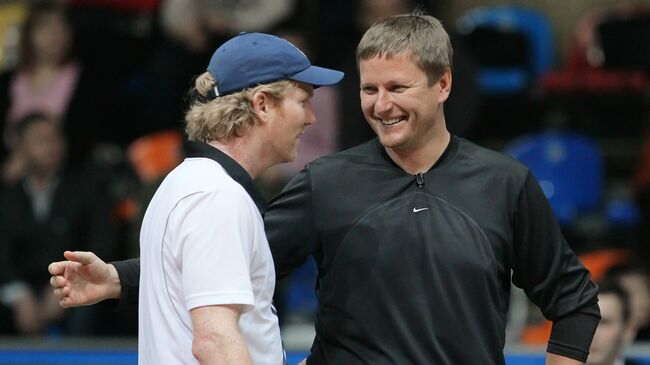 Джим Курье и Евгений Кафельников (слева направо)