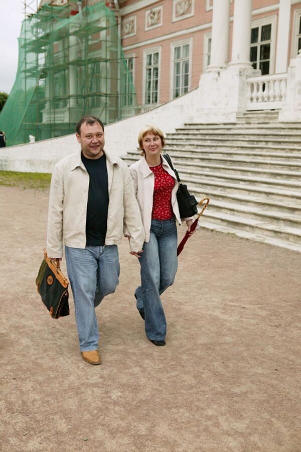 Юрий Степанов с супругой в музее-усадьбе Кусково