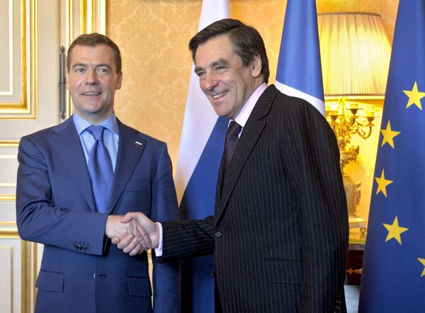 Президент России Дмитрий Медведев и премьер-министр Франции Франсуа Фийон