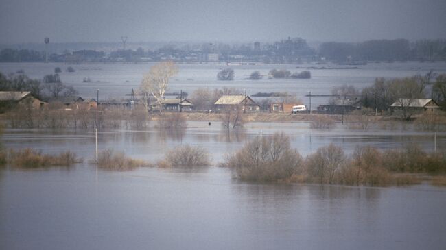 Река Ока во время весеннего разлива. Архив