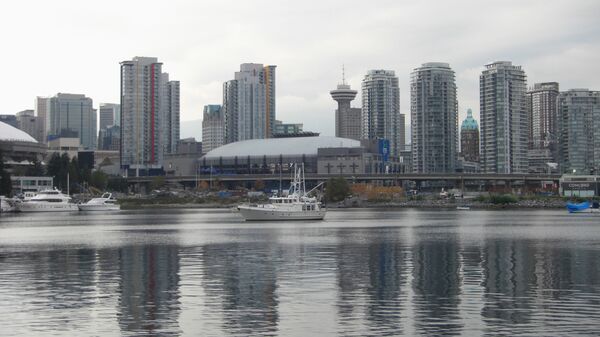 Вид со стороны Олимпийской деревни города Ванкувера