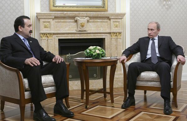 Премьер-министр России Владимир Путин встретился с премьер-министром Республики Казахстан Каримом Масимовым. Архив