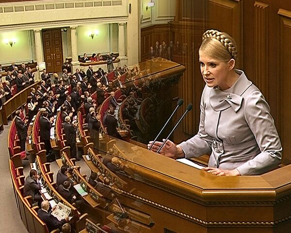 Тимошенко пообещала держать руку на пульсе Януковича