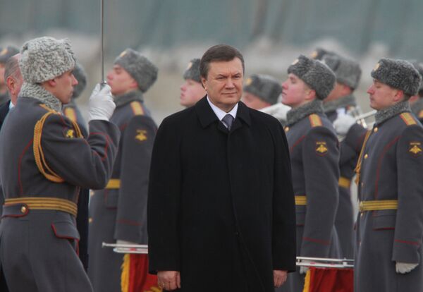 Виктор Янукович прибыл в Москву