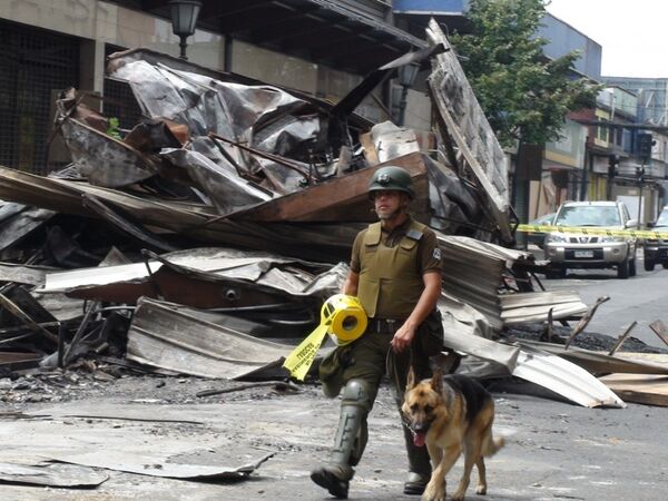 В разрушенном землетрясением городе Консепсьон в Чили